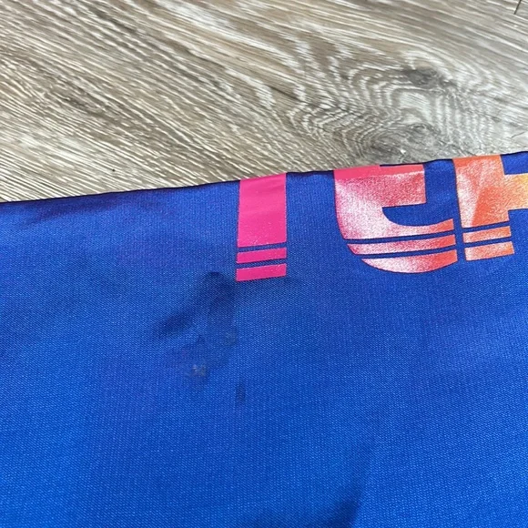 Windbreaker - Picture 4 of 7